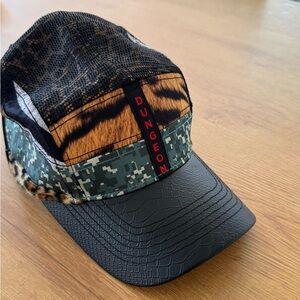 Selling a barely used Sunika Kuraun hat. Would say I maybe wore it three times